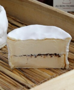 Vente en ligne de Brie à la Truffe noire d'été.